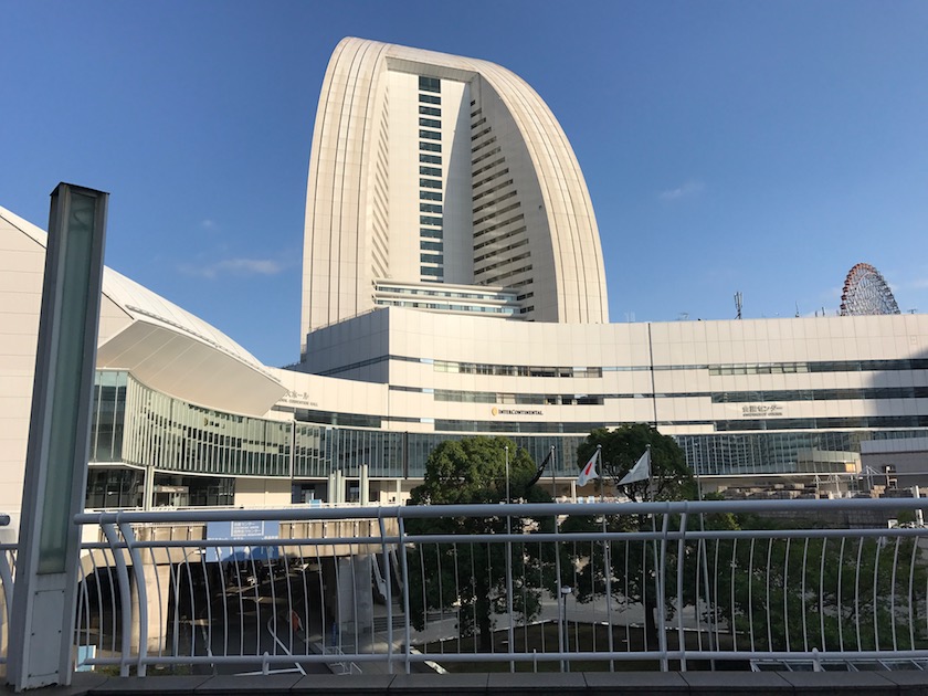税理士の仕事の魅力は、ビジネスを行う様々な人たちと接し、常に勉強ができること